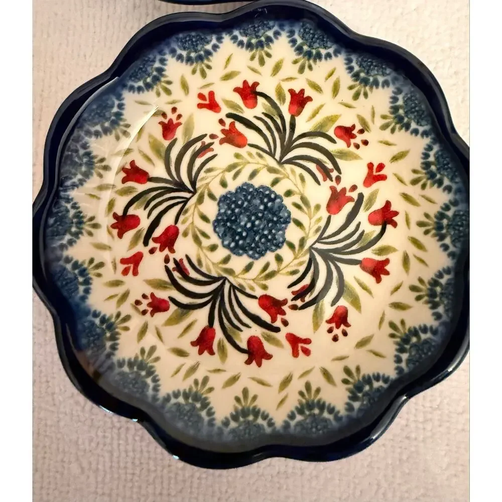 New Sister Wu Ceramic Tapas / Appetizer Dishes Set small scalloped plates